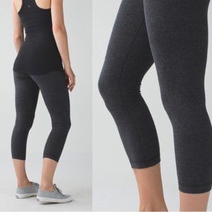 Wunder Under Crop Heathered Black